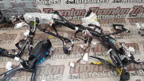 TOYOTA HILUX DASHBOARD WIRING LOOM HARNESS 2.8 1GD-FTV AUTOMATIC 19-23
